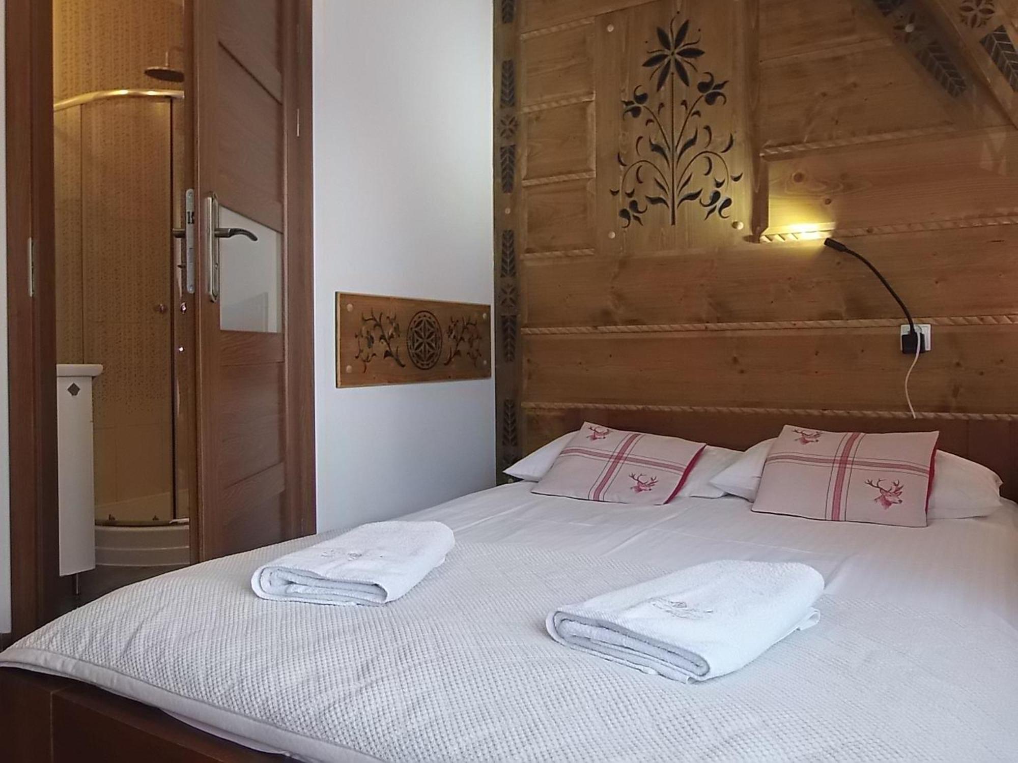 Bed & Breakfast Pod Reglami Sauna & Jacuzzi Ciche Małe