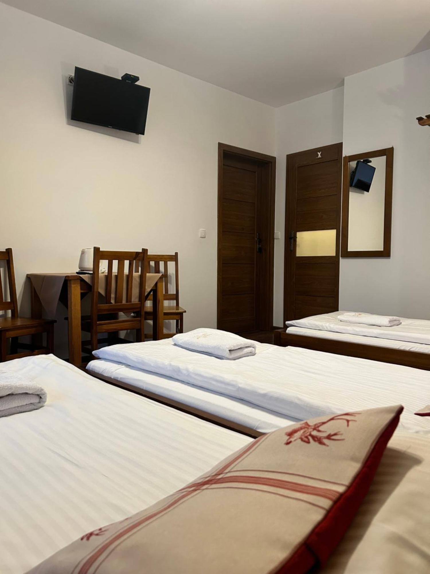 Bed & Breakfast Pod Reglami Sauna & Jacuzzi Ciche Małe