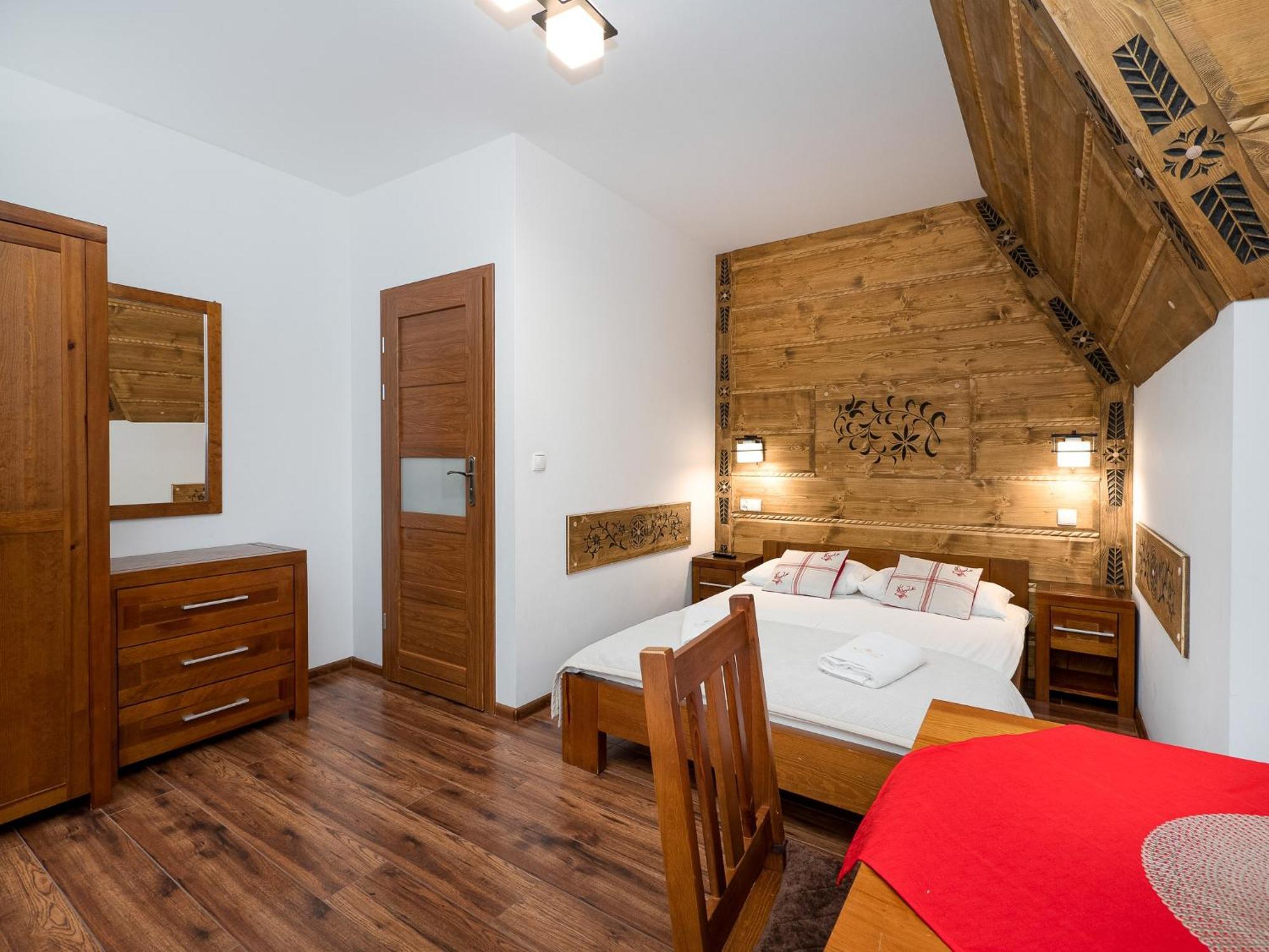 Pod Reglami Sauna & Jacuzzi Bed & Breakfast *